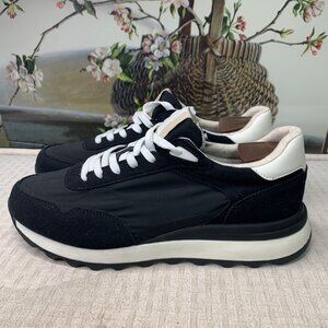 Cushionaire Mens US 10M Black & White Casual Sneakers Lightweight